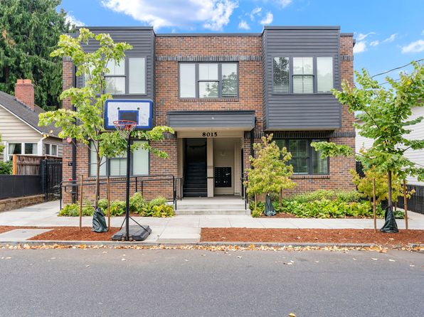 8015 N Oswego Ave #10900164