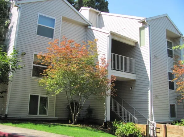 Creekside Villa Apartments, 840 NE Cochran Dr #1, Gresham, OR 97080