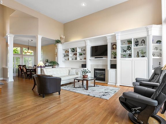 5th image of 13020 SW Broadmoor Pl