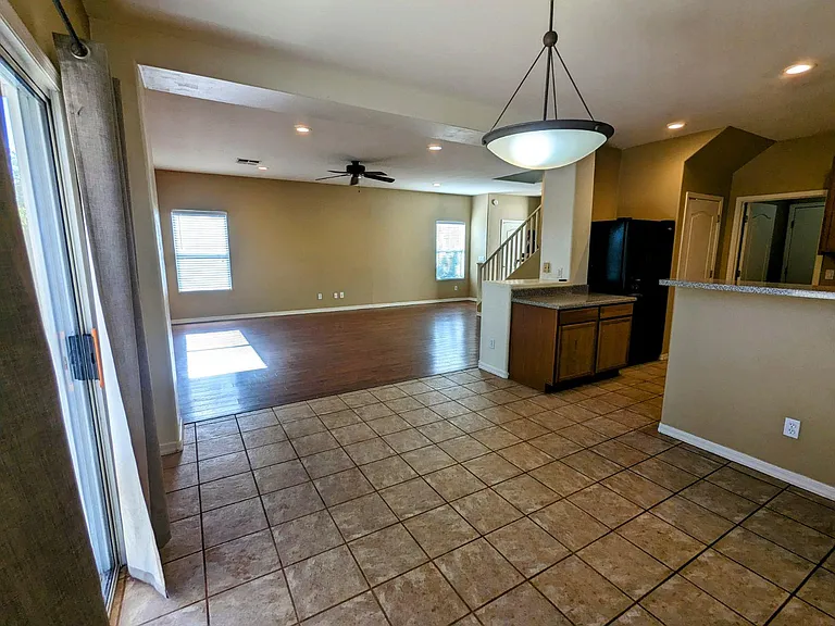 1085 W Sea Urchin St — Photo 15