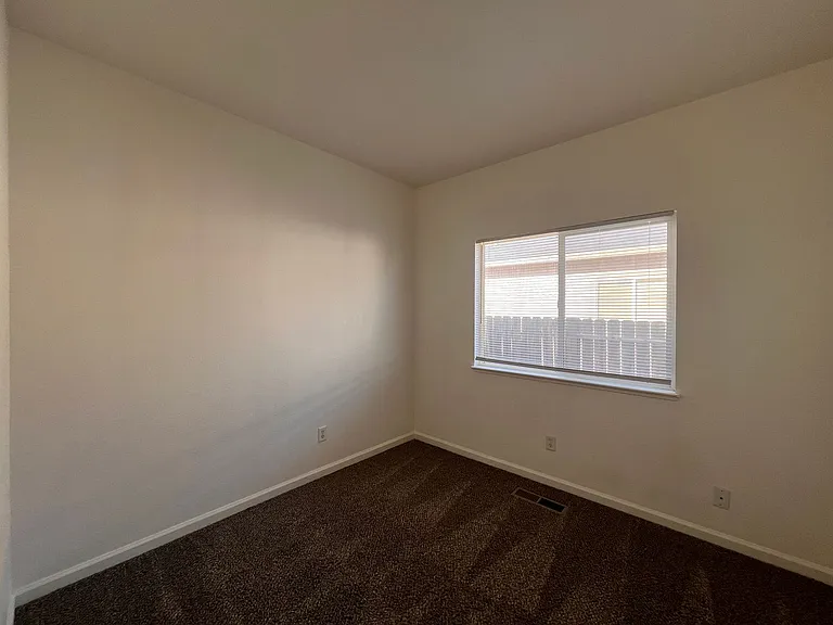 1258 Eider Cir — Photo 25