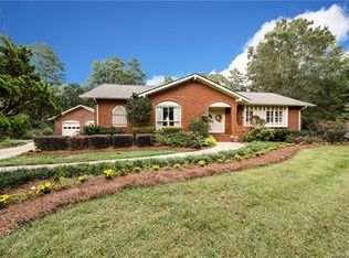 3014 Windrow Ln, Matthews, NC 28105