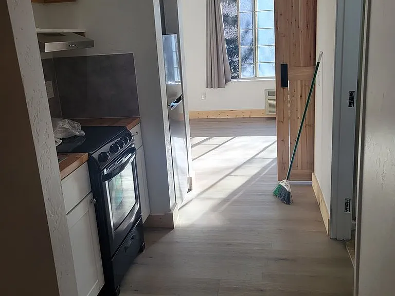 Ski Town Apartments — Photo 180