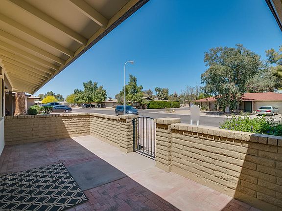 2nd image of 1055 E Magdalena Dr