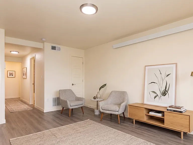 The Dexter - Located on Dexter Ave is steps from the Fremont Bridge — Photo 11