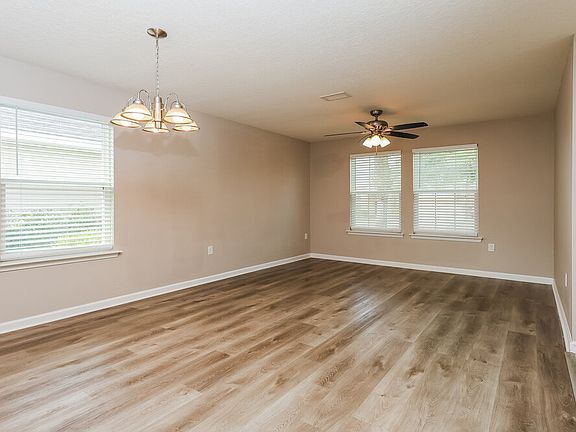 5th image of 3199 Hidden Meadows Ct
