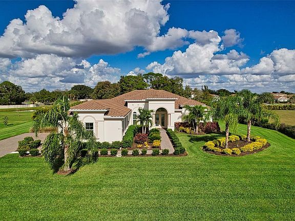 4th image of 4766 Vasca Dr