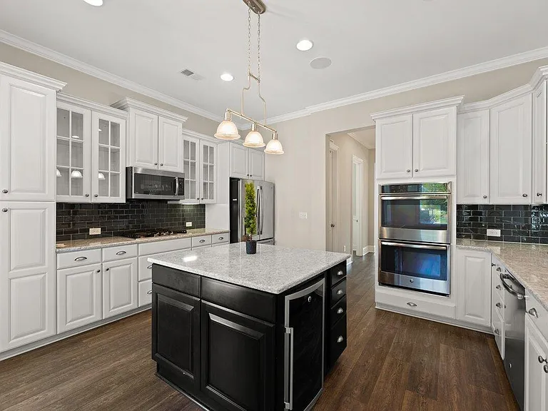 1514 Old Rivers Gate Rd — Photo 8