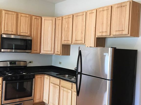 3rd image of 3354 W Jackson Blvd #1