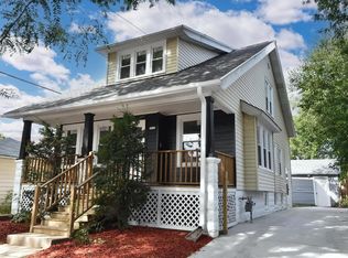 2812 W Rogers St, Milwaukee, WI 53215