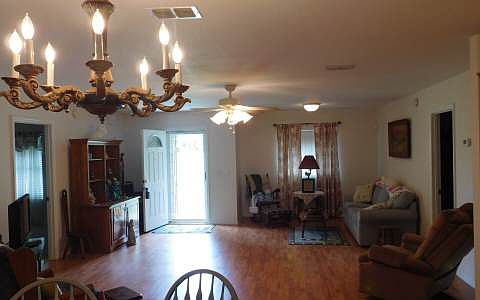 4th image of 450 SW Quail Heights Ter