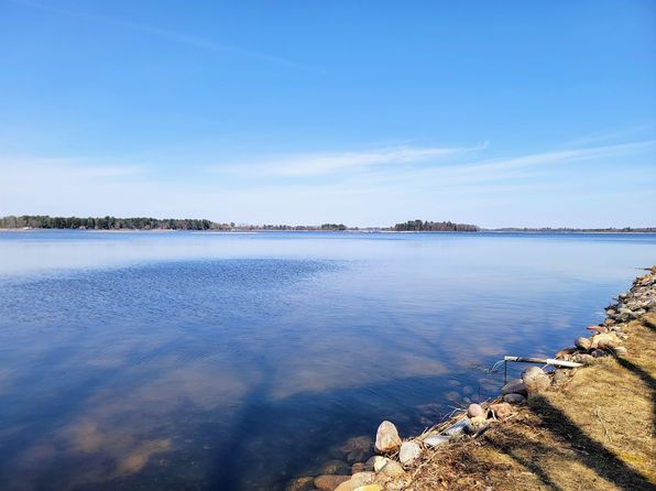 E5646 Waukaunaka St, Weyauwega, WI 54983