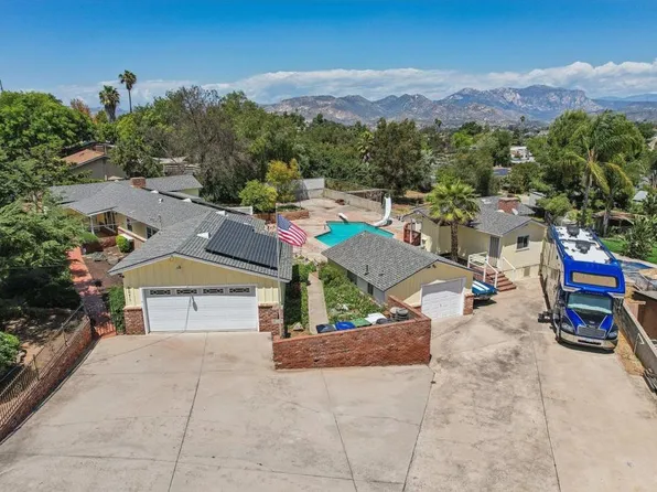 9071 Paradise Park Dr, Lakeside, CA 92040