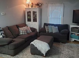 208 E South St, Bloomfield, IN 47424