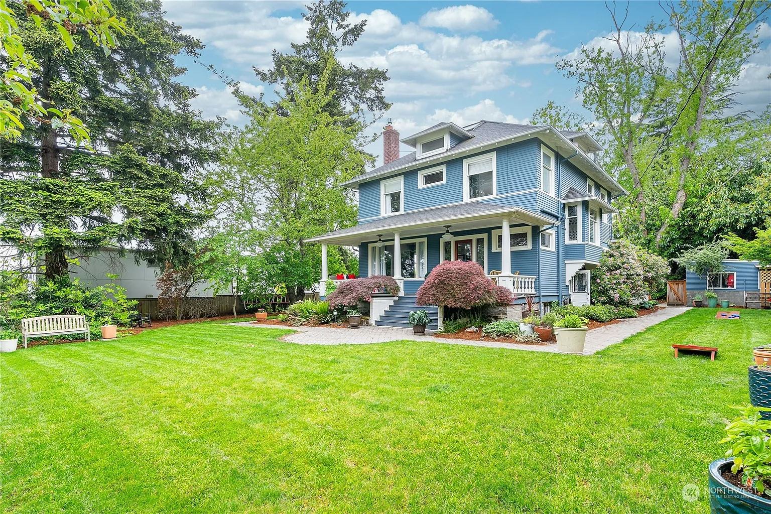 7023 Seward Park Avenue S photo 1