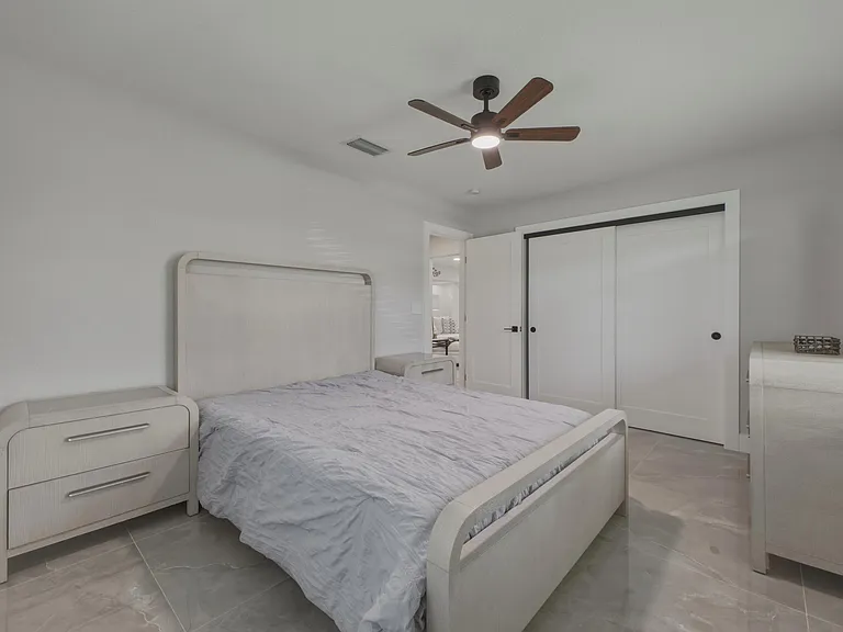 632 Las Palmas Park — Photo 17