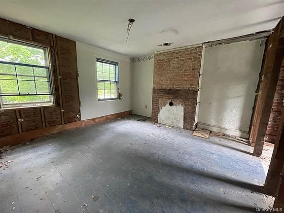 3rd image of 169 Holmes Road