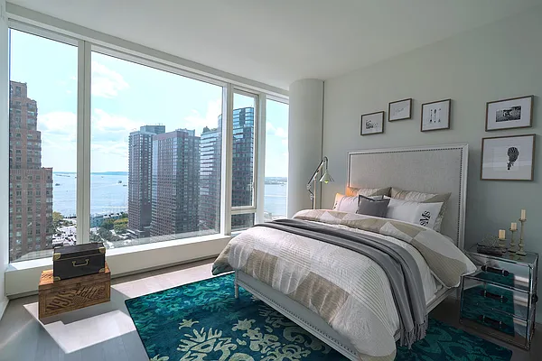 Rented by New York Casas Ltd. | media 52