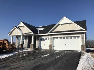 5814 Apex Way Cir NE, Prior Lake, MN 55372