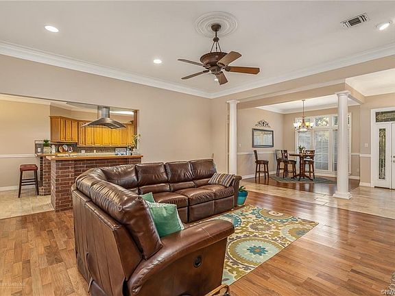 5th image of 4823 Northwood Hills Dr