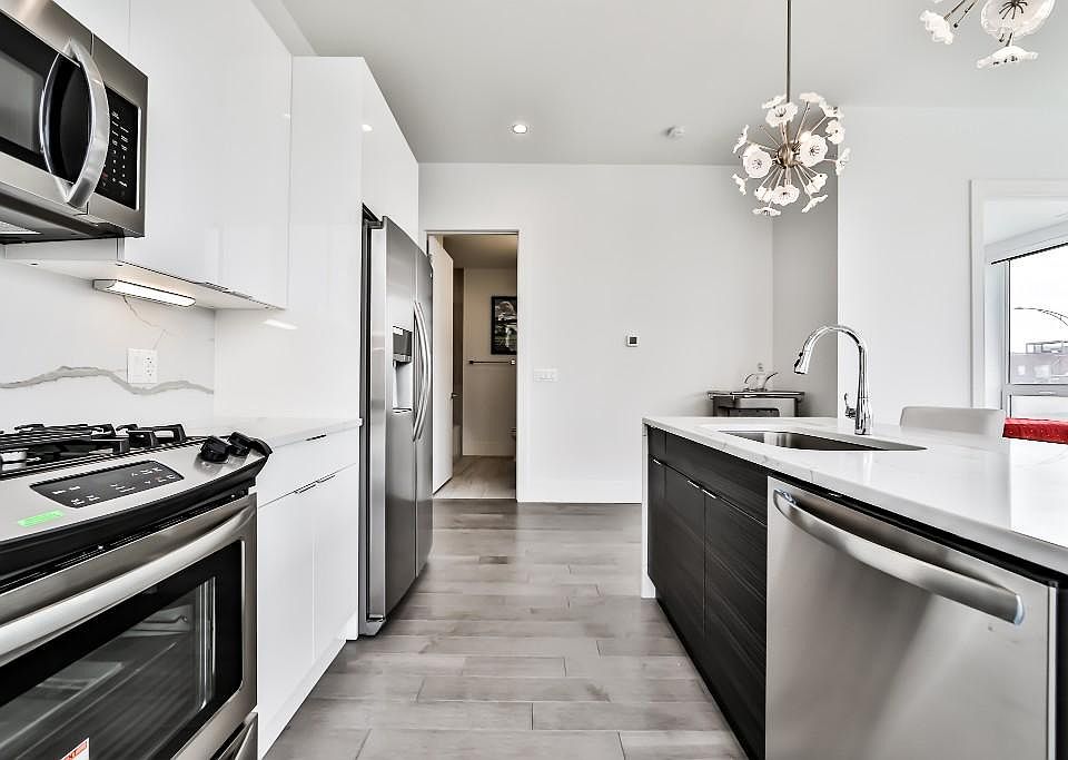 1st image of 2353 W Wabansia Ave #210 L