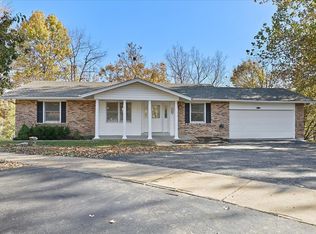 11203 Sherwood Oak Ct, Saint Louis, MO 63146