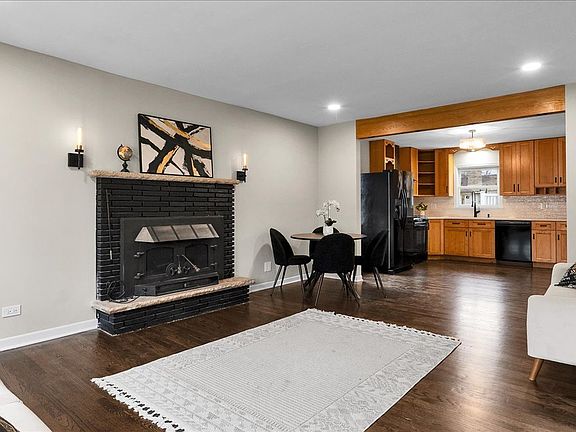 5th image of 11639 S Knox Ave
