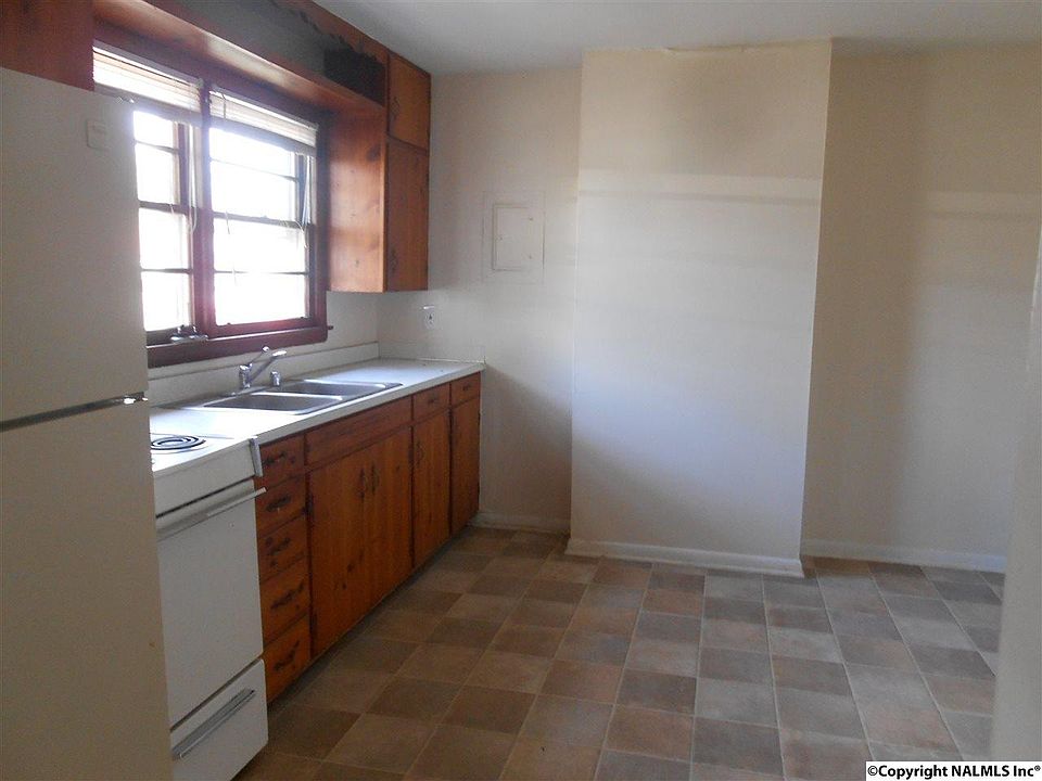 2nd image of 2213 Virginia Blvd NW #B