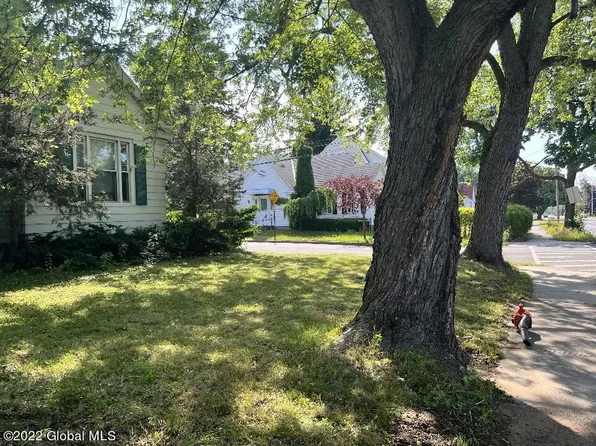 1043 Washington Avenue, Albany, NY 12206