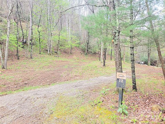 4th image of 120 Tumbling Falls Dr #12