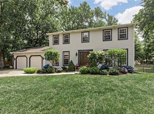 5778 Green Cir, Willoughby, OH 44094