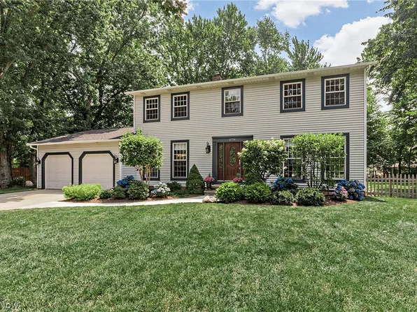 5778 Green Cir, Willoughby, OH 44094