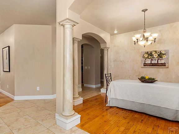 3rd image of 4211 Saint Andrews Dr