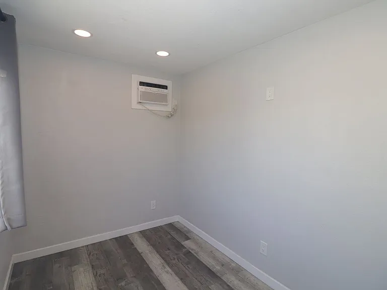 4239 Swift Ave — Photo 33