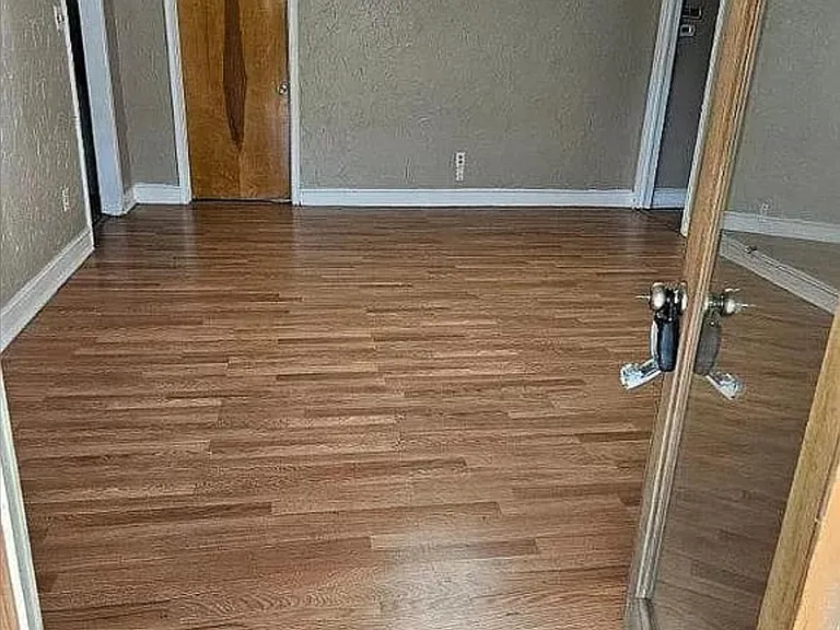 419 N Ballard Ave — Photo 10