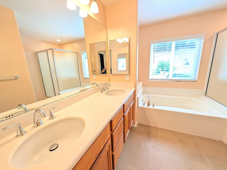 11859 Stonedale Ct — Photo 12