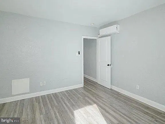 1 bed, 1.0 bath, 800 sqft, $1,250 — Photo 3