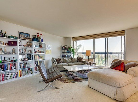 4th image of 5201 S Cornell Ave APT 8E