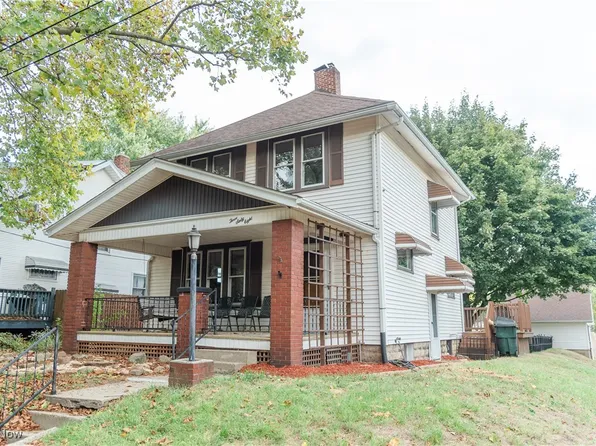 368 McClain Ave, Coshocton, OH 43812