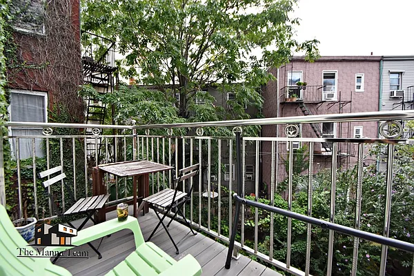 Rented by Bold New York | media 11