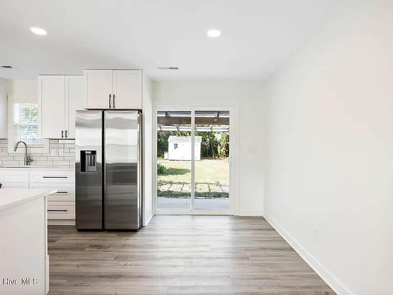 757 Silver Lake Rd — Photo 9