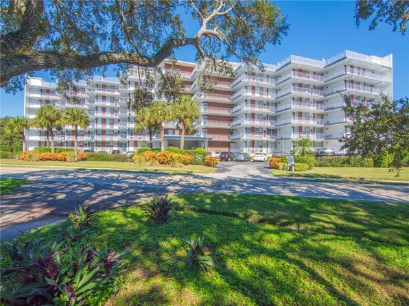 935 E Causeway Blvd, Vero Beach, FL