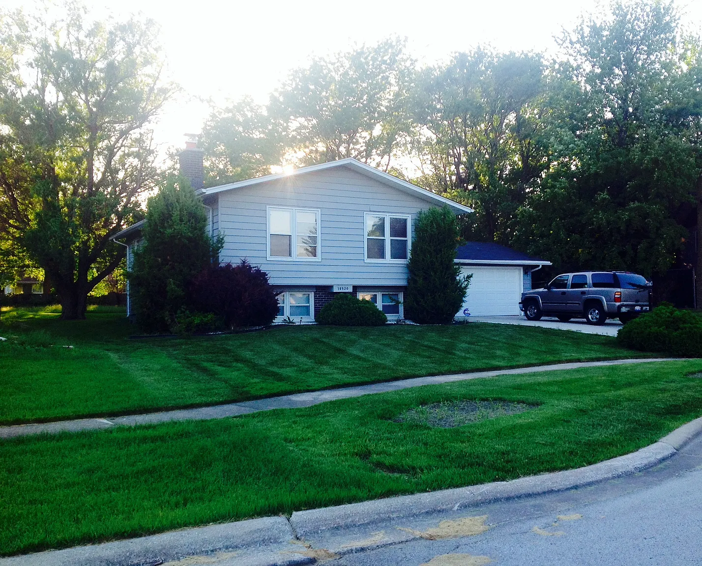18920 Maple Ave photo 1