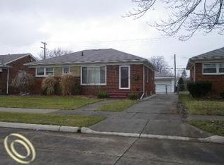 20005 Gaukler St, Saint Clair Shores, MI 48080