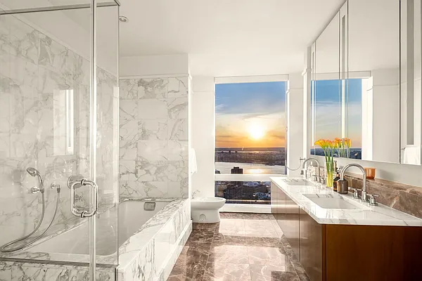 Sold by Nest Seekers International | media 3