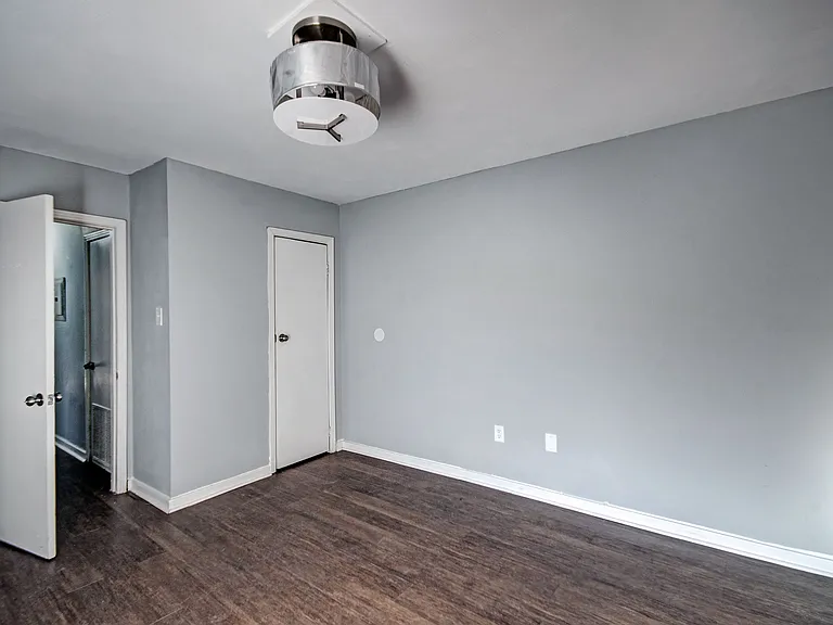 225 W McDowell Rd — Photo 53