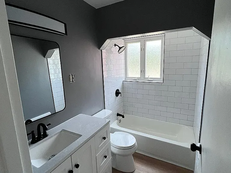 2559 Marsh Ave #4 — Photo 7