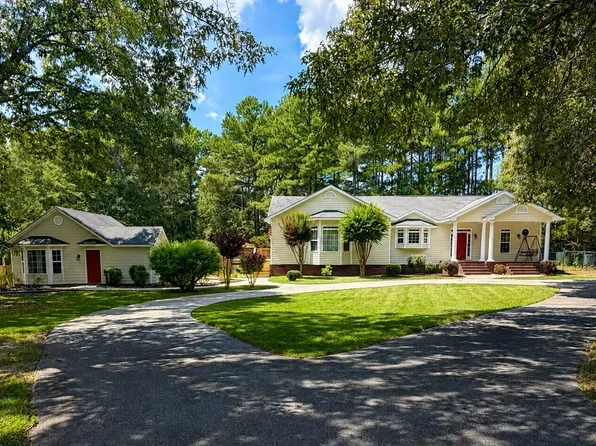 796 Oak Grove Rd, Griffin, GA 30224