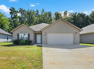 1252 Magnum Dr, Clarksville, TN 37040