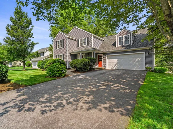 93 William Gannon Road, Manchester, NH 03104